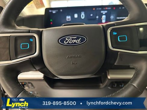 Used 2025 Ford Expedition Max Active AWD/4WD image 12