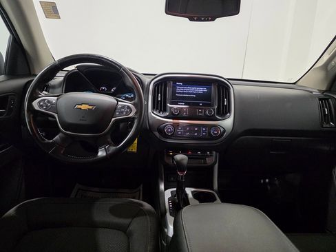 Used 2022 Chevrolet Colorado LT w/ Fleet Safety Package image 2