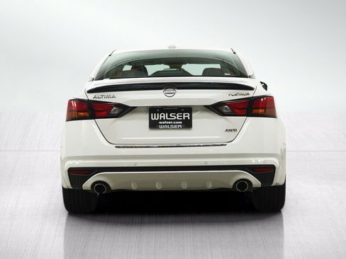 Used 2019 Nissan Altima 2.5 Platinum AWD/4WD image 5