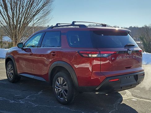 New 2026 Nissan Pathfinder SV image 4