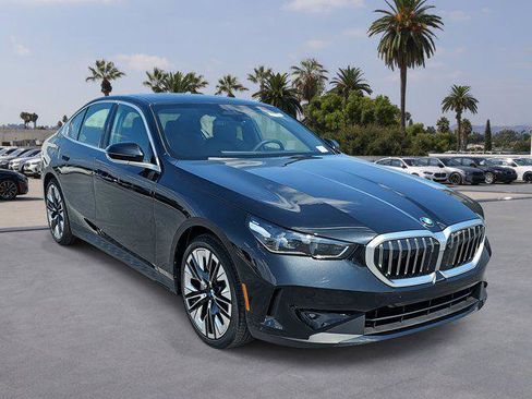 New 2026 BMW 540i xDrive image 3