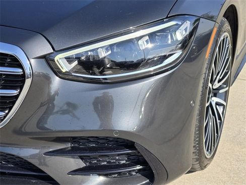 Used 2022 Mercedes-Benz S 500 4MATIC image 9