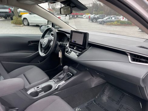 Used 2024 Toyota Corolla LE image 28