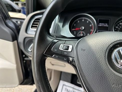 Used 2019 Volkswagen Golf 4-Door FWD image 23