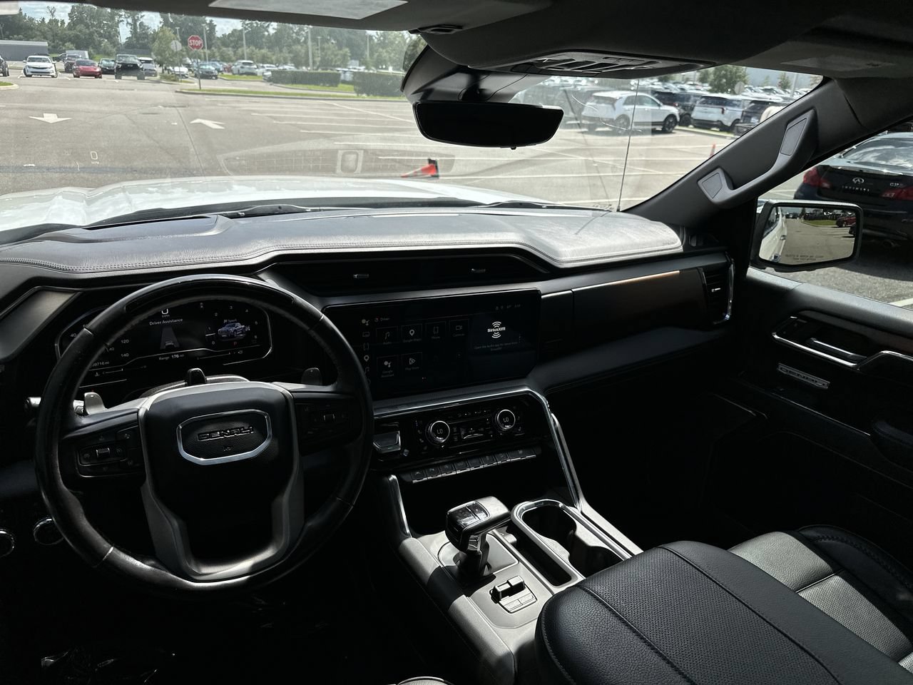 Used 2024 GMC Sierra 1500 Denali AWD/4WD image 16