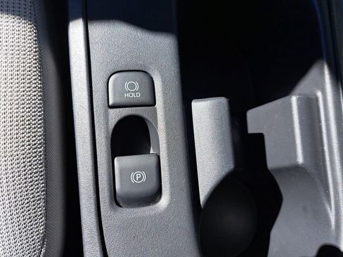 Certified 2024 Toyota Corolla LE image 25