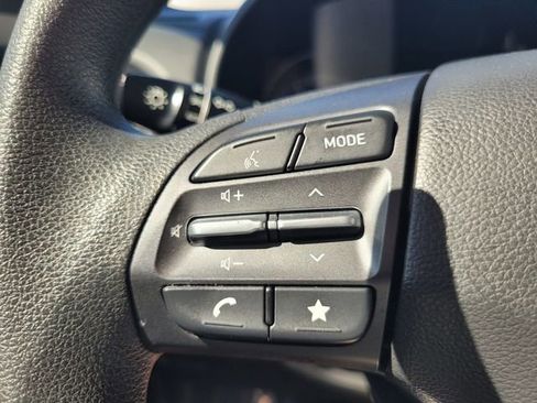 Used 2023 Hyundai Kona SEL w/ Cargo Package AWD/4WD image 28