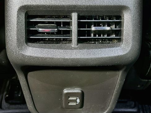 Used 2022 GMC Terrain SLE w/ Driver Convenience Package FWD image 22