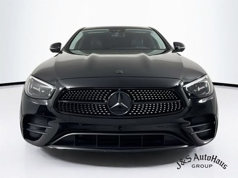 Used 2023 Mercedes-Benz E 350 4MATIC Sedan image 2