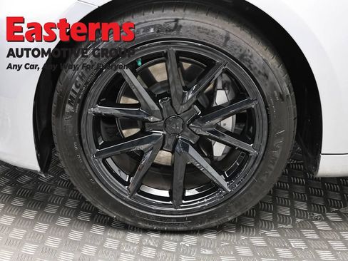 Used 2018 Tesla Model 3 Long Range AWD/4WD image 26