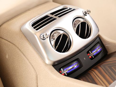 Used 2015 Rolls-Royce Wraith RWD image 78