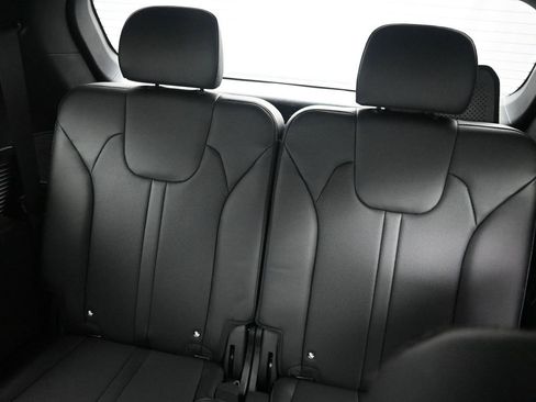 Certified 2025 Kia Sorento SX Prestige image 33