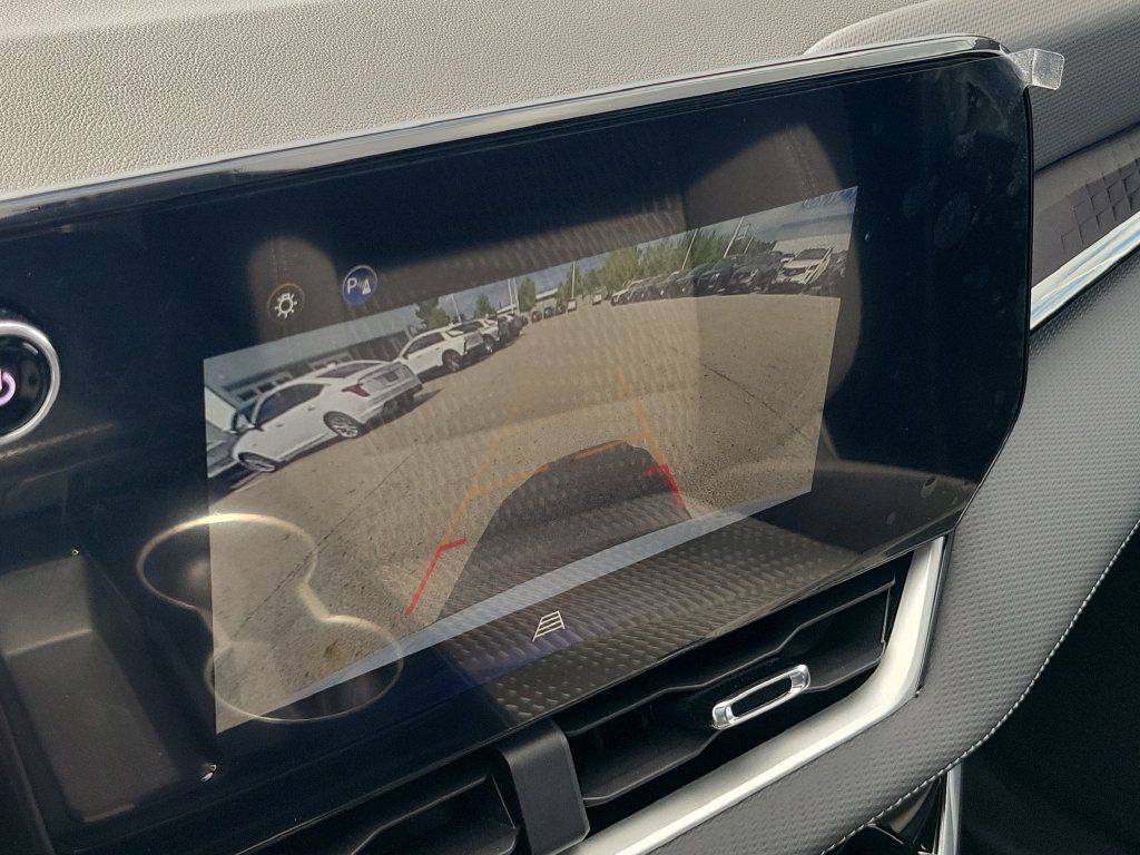 Used 2025 Chevrolet Equinox LT AWD/4WD image 22