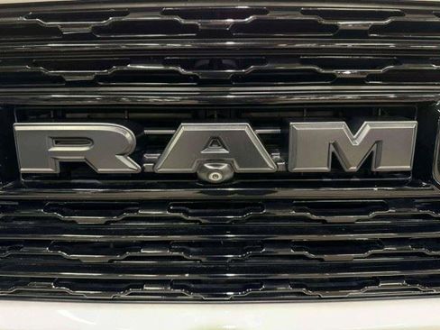 Used 2022 RAM 2500 Limited AWD/4WD image 11