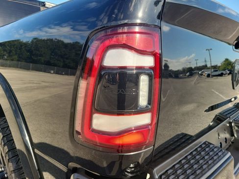 Used 2020 RAM 2500 Laramie w/ Night Edition image 28