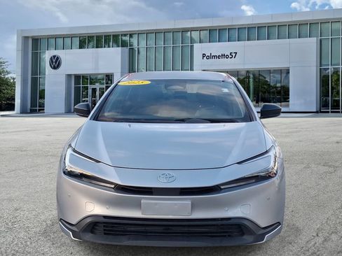 Used 2025 Toyota Prius LE FWD image 2