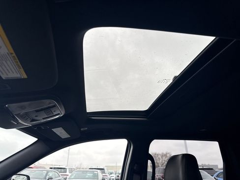 Used 2021 Jeep Grand Cherokee Limited image 14