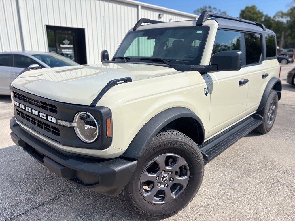 Used 2025 Ford Bronco Big Bend AWD/4WD image 1