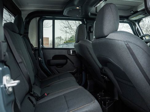 New 2026 Jeep Gladiator Sport image 11