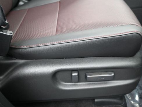 Used 2026 Honda Ridgeline Black Edition image 10