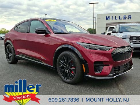 Used 2025 Ford Mustang Mach-E Premium w/ Sport Appearance Package AWD/4WD image 1