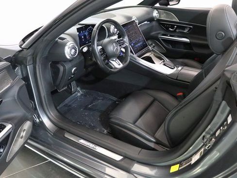 Used 2023 Mercedes-Benz SL 55 AMG 4MATIC image 20