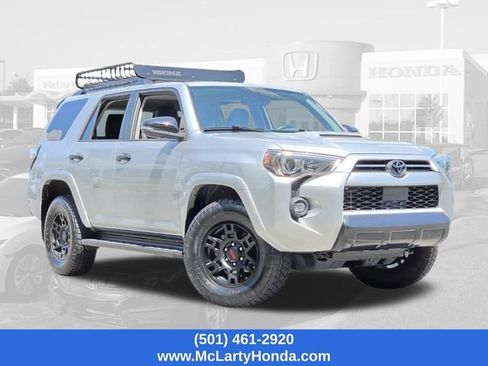 Used 2021 Toyota 4Runner Venture w/ Moonroof Package AWD/4WD image 23