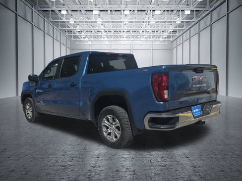 Used 2024 GMC Sierra 1500 Pro w/ Pro Value Package AWD/4WD image 4