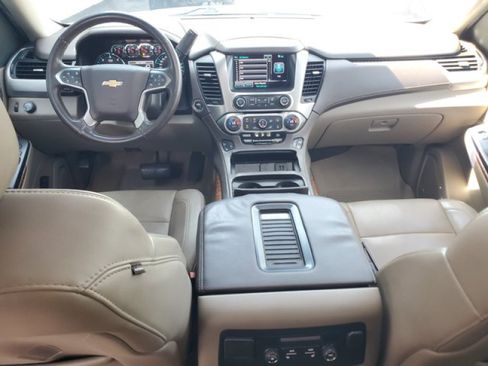 Used 2015 Chevrolet Suburban LTZ RWD image 29
