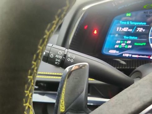 Used 2024 Chevrolet Corvette Stingray Premium Conv w/ Z51 Performance Package RWD image 39