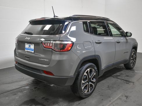 Used 2022 Jeep Compass Limited image 5