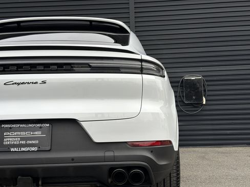 Certified 2025 Porsche Cayenne S image 15