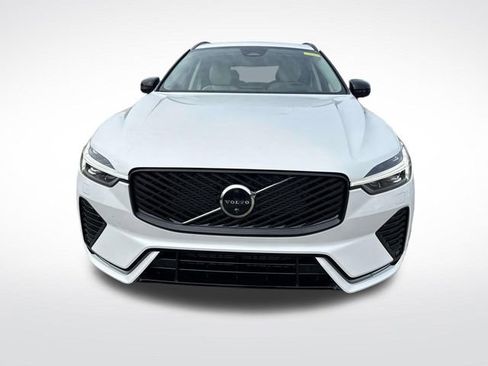 New 2026 Volvo XC60 B5 Ultra w/ Climate Package image 2