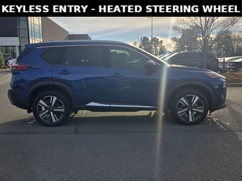 Used 2023 Nissan Rogue SL w/ SL Premium Package image 8