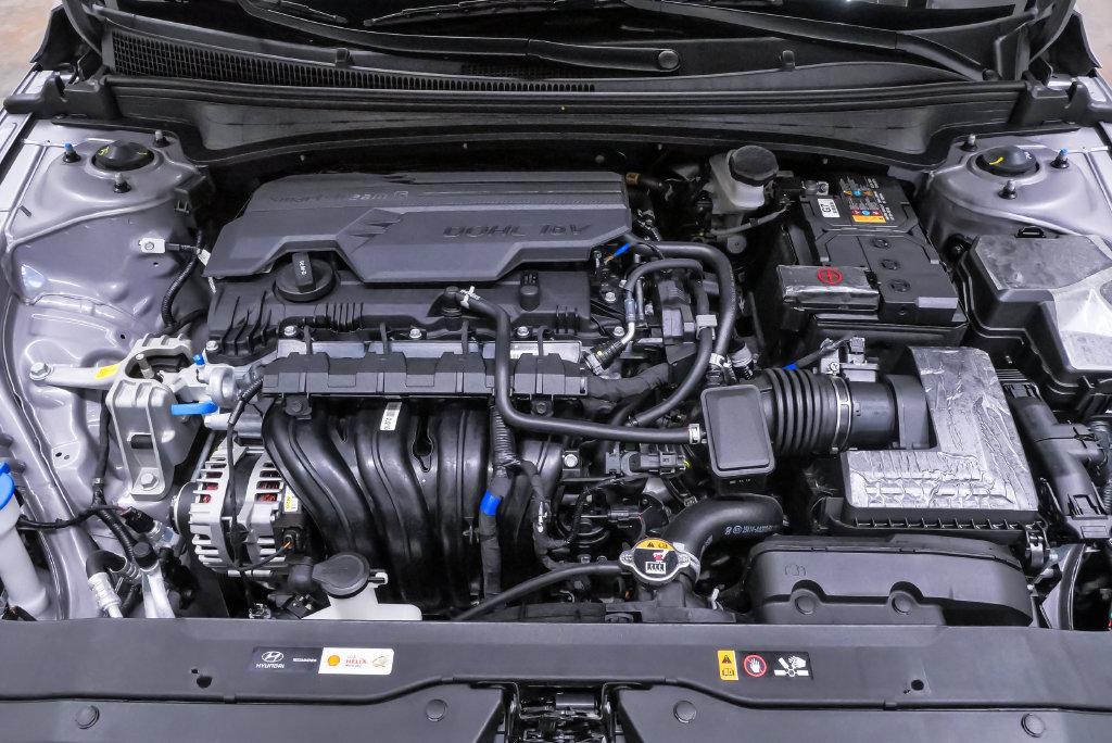 Certified 2026 Hyundai Elantra SE FWD image 25