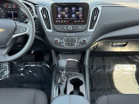 Used 2024 Chevrolet Malibu LT FWD image 29