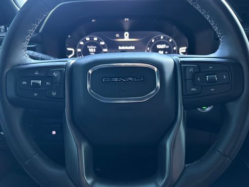 Used 2024 GMC Yukon Denali Ultimate image 24