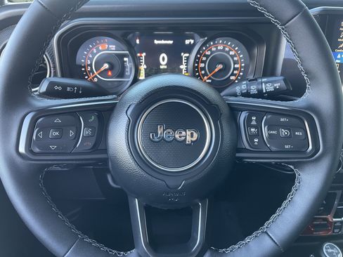 New 2026 Jeep Wrangler Unlimited Rubicon image 34