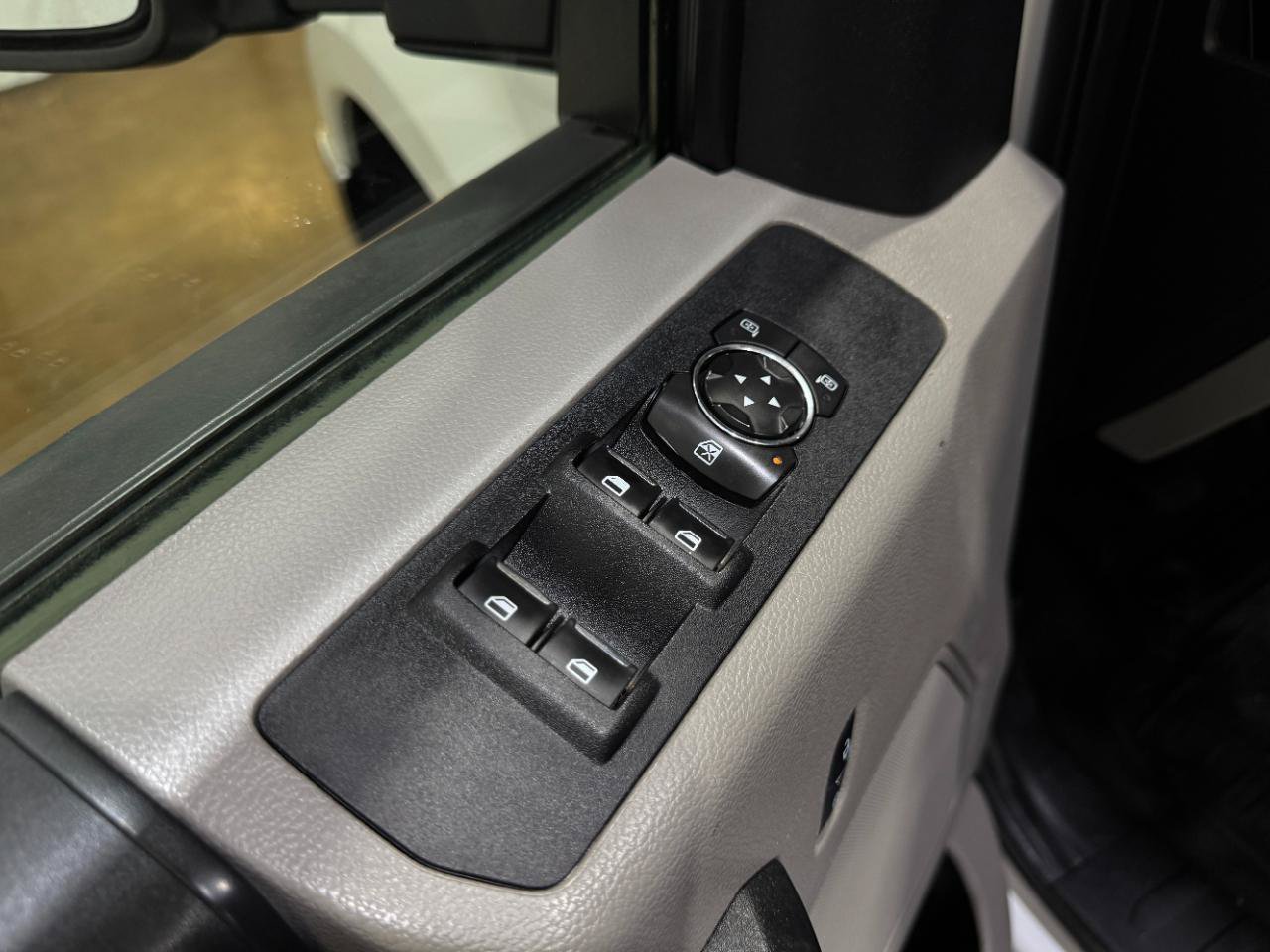 Used 2018 Ford F350 XL w/ Power Equipment Group AWD/4WD image 38