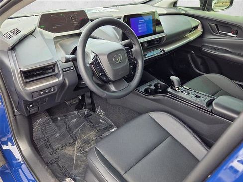 Used 2026 Toyota Prius XLE image 10