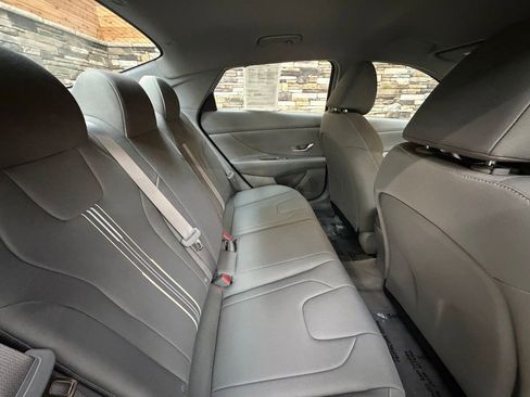 Used 2023 Hyundai Elantra SEL w/ Convenience Package image 29