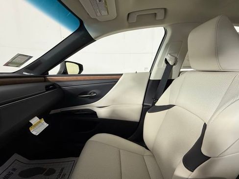 New 2025 Lexus ES 350 w/ Premium Package image 19