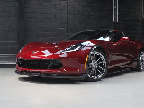 Used 2019 Chevrolet Corvette Grand Sport RWD image 90