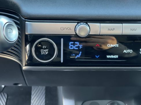 Certified 2024 Hyundai Ioniq 5 SE image 17