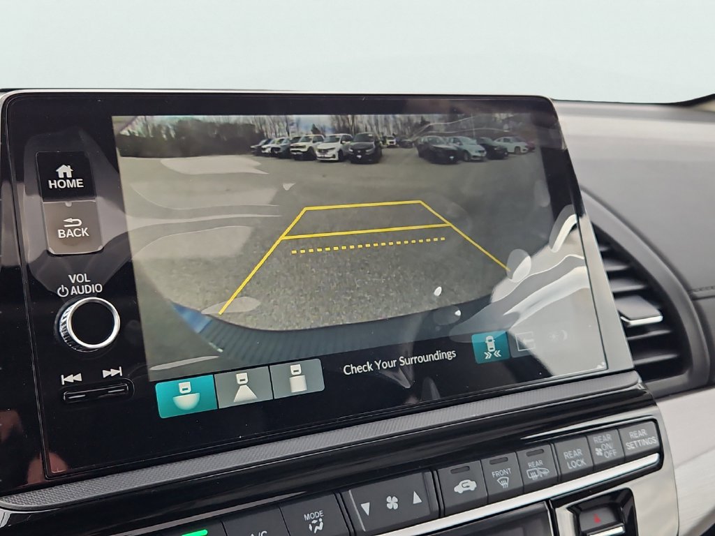 New 2026 Honda Odyssey Touring image 8