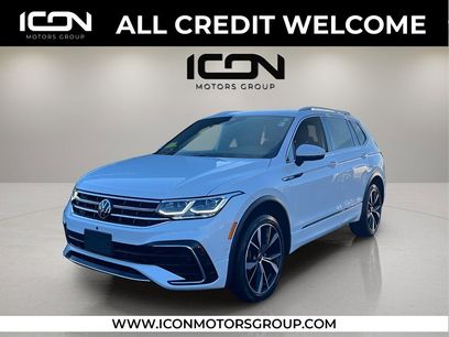 Used 2022 Volkswagen Tiguan SEL R-Line