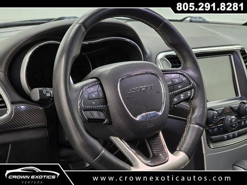 Used 2016 Jeep Grand Cherokee SRT image 25