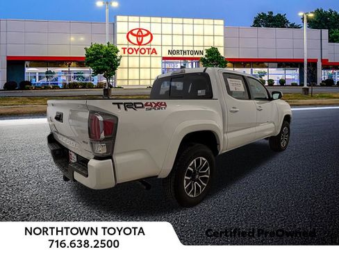 Used 2023 Toyota Tacoma TRD Sport image 16