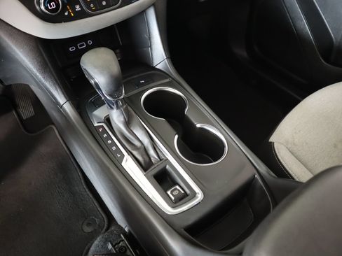 Used 2023 Chevrolet Equinox LT w/ Driver Convenience Package AWD/4WD image 8