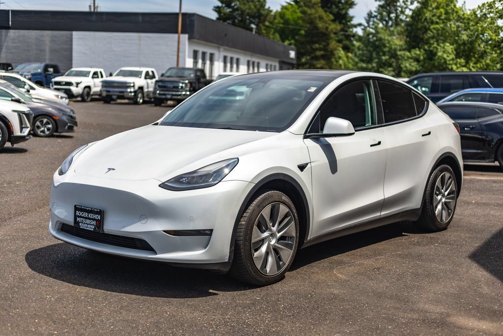 Used 2021 Tesla Model Y Long Range AWD/4WD image 4